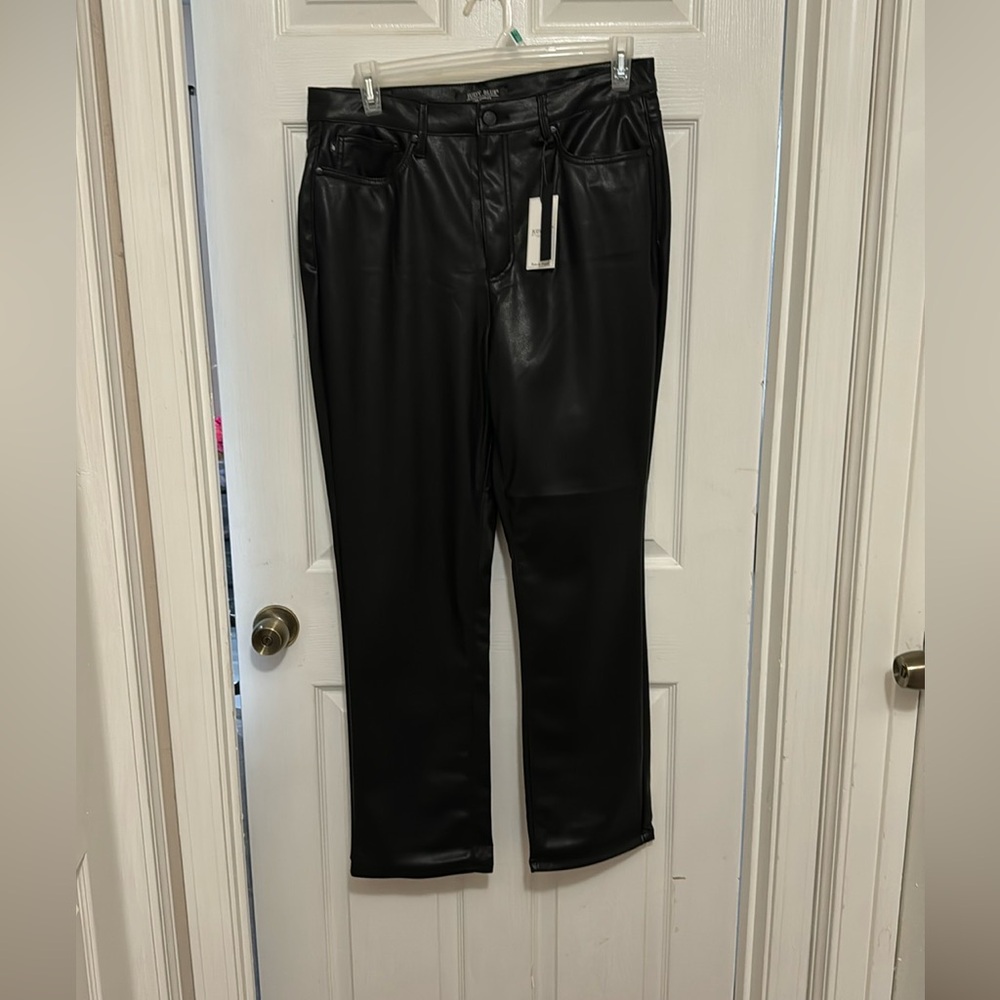 NWT Judy Blue tummy control black leather look pants. Size 15/32 $45
